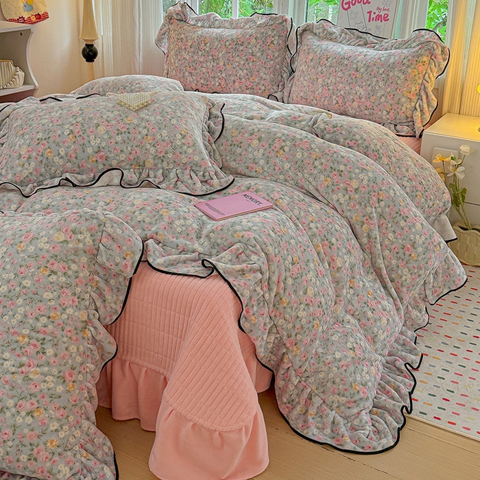 91家纺网 家纺一手货源 找家纺 梦莱斯 2025新款加厚保暖双面牛奶绒四件套-黑色花边款 春不晚