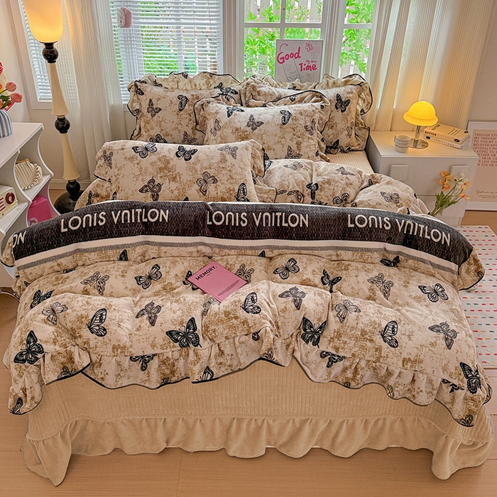 91家纺网 家纺一手货源 找家纺 梦莱斯 2025新款加厚保暖双面牛奶绒四件套-黑色花边款 蝶舞