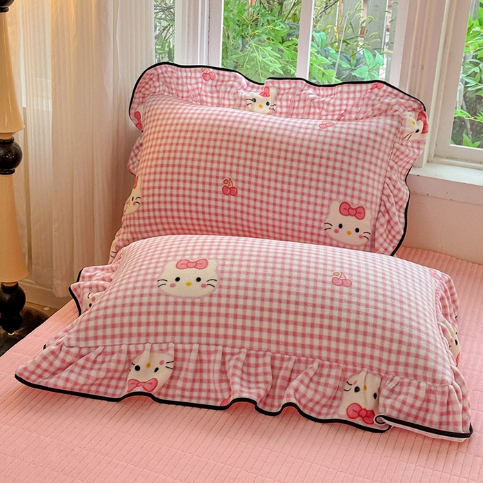 91家纺网 家纺一手货源 找家纺 梦莱斯 2025新款加厚保暖双面牛奶绒四件套-黑色花边款 粉色猫