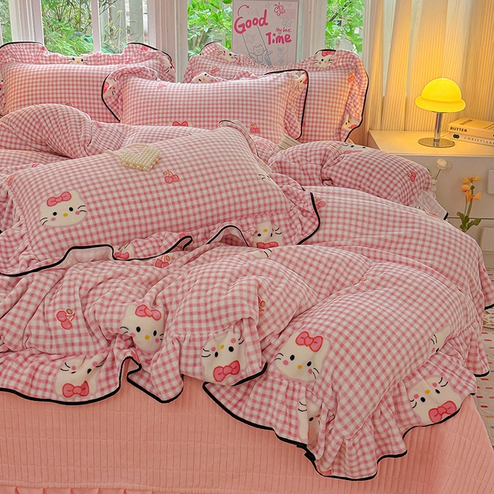 91家纺网 家纺一手货源 找家纺 梦莱斯 2025新款加厚保暖双面牛奶绒四件套-黑色花边款 粉色猫