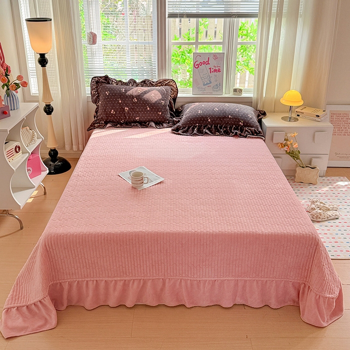 91家纺网 家纺一手货源 找家纺 梦莱斯 2025新款加厚保暖双面牛奶绒四件套-黑色花边款 黑巧樱桃