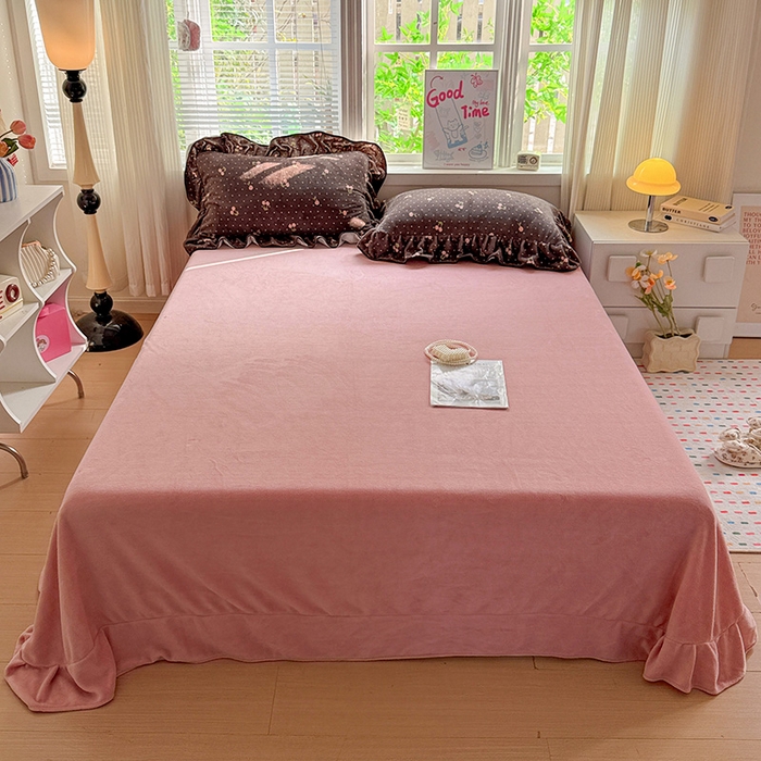 91家纺网 家纺一手货源 找家纺 梦莱斯 2025新款加厚保暖双面牛奶绒四件套-黑色花边款 黑巧樱桃