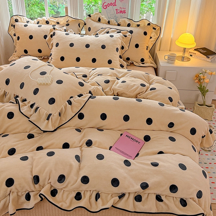 91家纺网 家纺一手货源 找家纺 梦莱斯 2025新款加厚保暖双面牛奶绒四件套-黑色花边款 黑糖珍珠