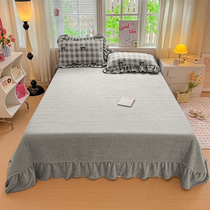 91家纺网 家纺一手货源 找家纺 梦莱斯 2025新款加厚保暖双面牛奶绒四件套-黑色花边款 蝴蝶结