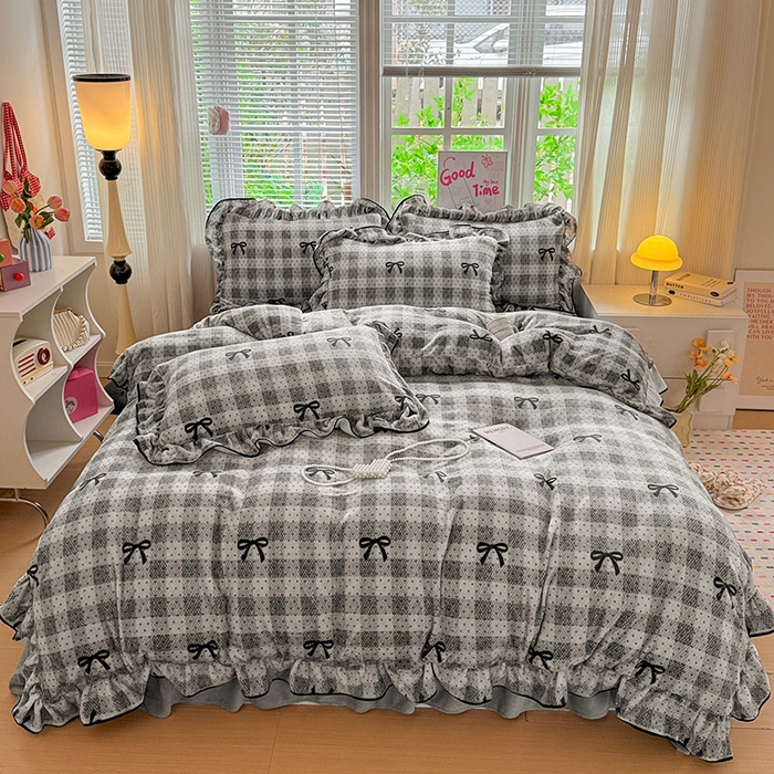 91家纺网 家纺一手货源 找家纺 梦莱斯 2025新款加厚保暖双面牛奶绒四件套-黑色花边款 蝴蝶结