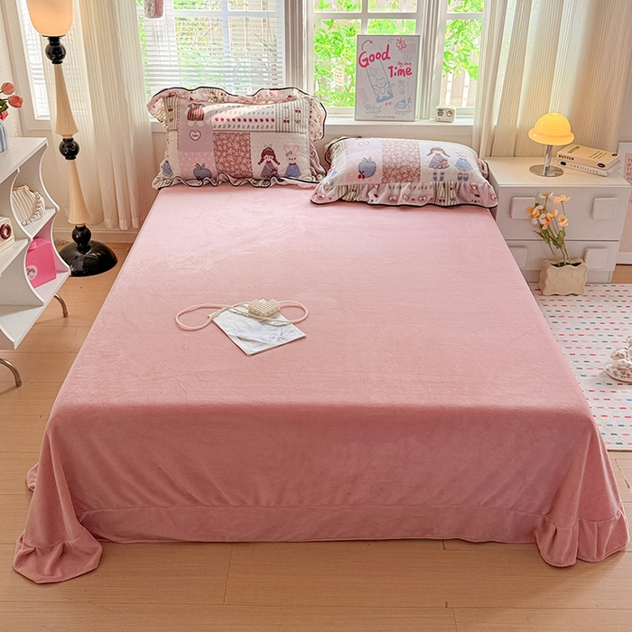 91家纺网 家纺一手货源 找家纺 梦莱斯 2025新款加厚保暖双面牛奶绒四件套-黑色花边款 快乐女孩