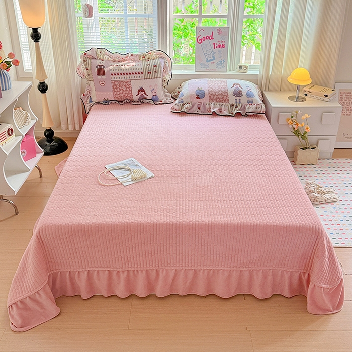 91家纺网 家纺一手货源 找家纺 梦莱斯 2025新款加厚保暖双面牛奶绒四件套-黑色花边款 快乐女孩