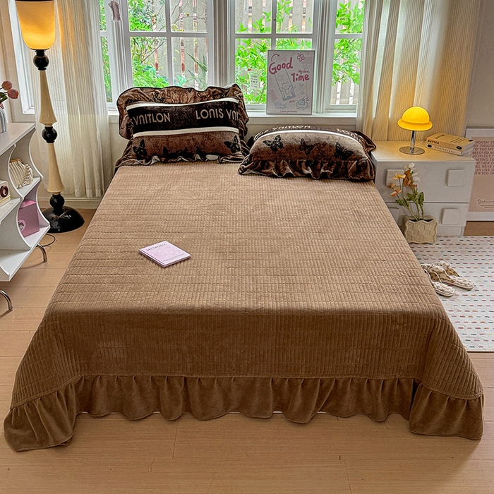 91家纺网 家纺一手货源 找家纺 梦莱斯 2025新款加厚保暖双面牛奶绒四件套-黑色花边款 米亚