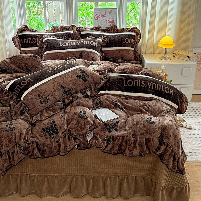 91家纺网 家纺一手货源 找家纺 梦莱斯 2025新款加厚保暖双面牛奶绒四件套-黑色花边款 米亚