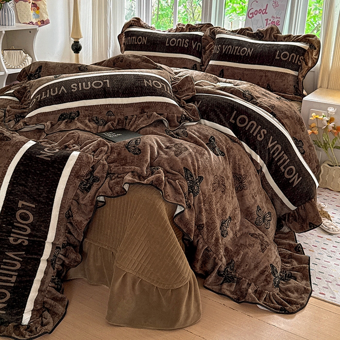 91家纺网 家纺一手货源 找家纺 梦莱斯 2025新款加厚保暖双面牛奶绒四件套-黑色花边款 米亚