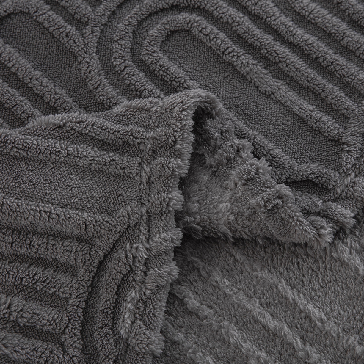 91家纺网 家纺一手货源 找家纺 一左一右 2025秋冬新款280克高克重单层双面提花塔芙绒毛毯舒棉绒毯多功能毯子外贸跨境电商-小拱门 灰色