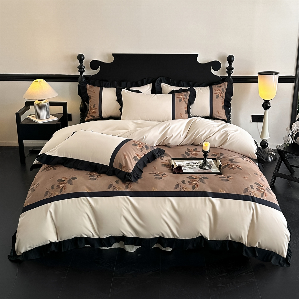 一左一右 2025秋冬新款数码印花法式复古风花边亲肤棉磨毛水洗棉床笠床裙四件套-香澜花园 莫妮卡