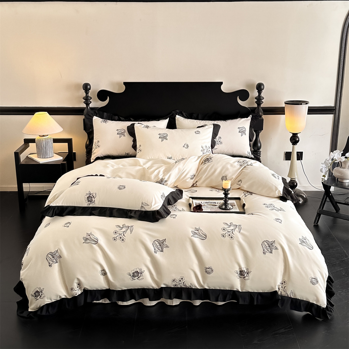 91家纺网 家纺一手货源 找家纺 （总）一左一右 2025秋冬新款数码印花法式复古田园风花边亲肤棉磨毛水洗棉床笠床裙四件套-微雨山茶