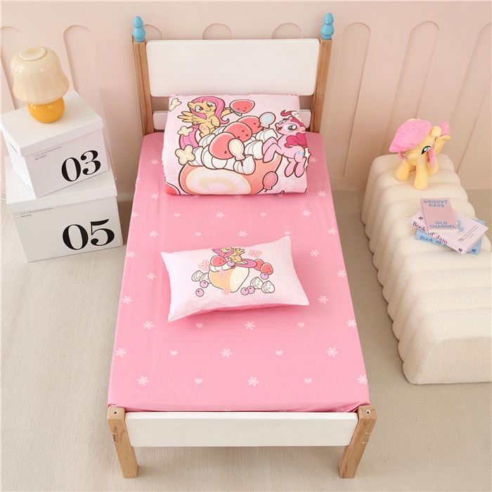 91家纺网 家纺一手货源 找家纺 百利卡通（原迪士尼家纺） 2025新款正版授权小马宝莉全棉数码印花幼儿园童被套装 水果大餐T