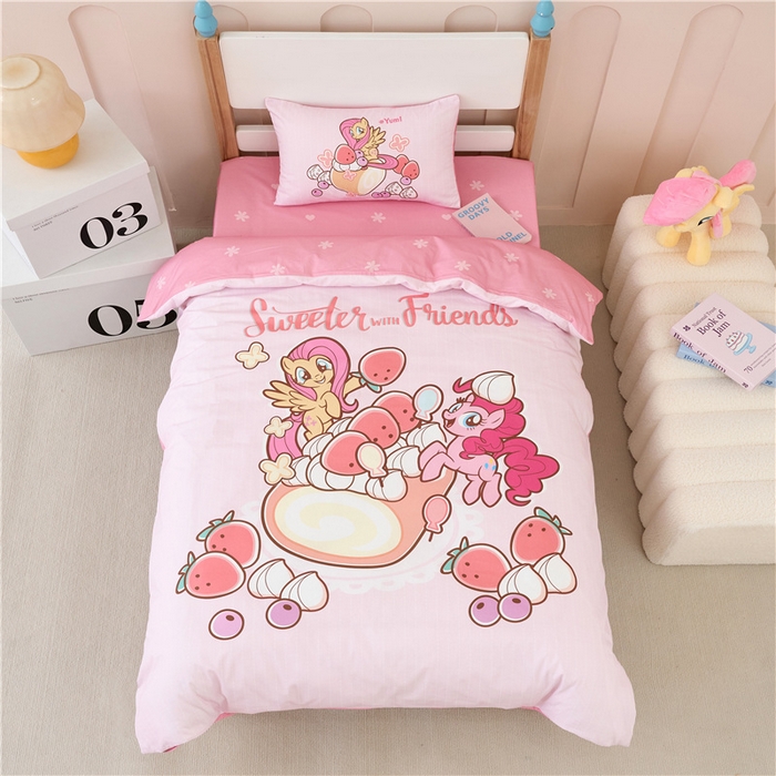 91家纺网 家纺一手货源 找家纺 百利卡通（原迪士尼家纺） 2025新款正版授权小马宝莉全棉数码印花幼儿园童被套装 水果大餐T