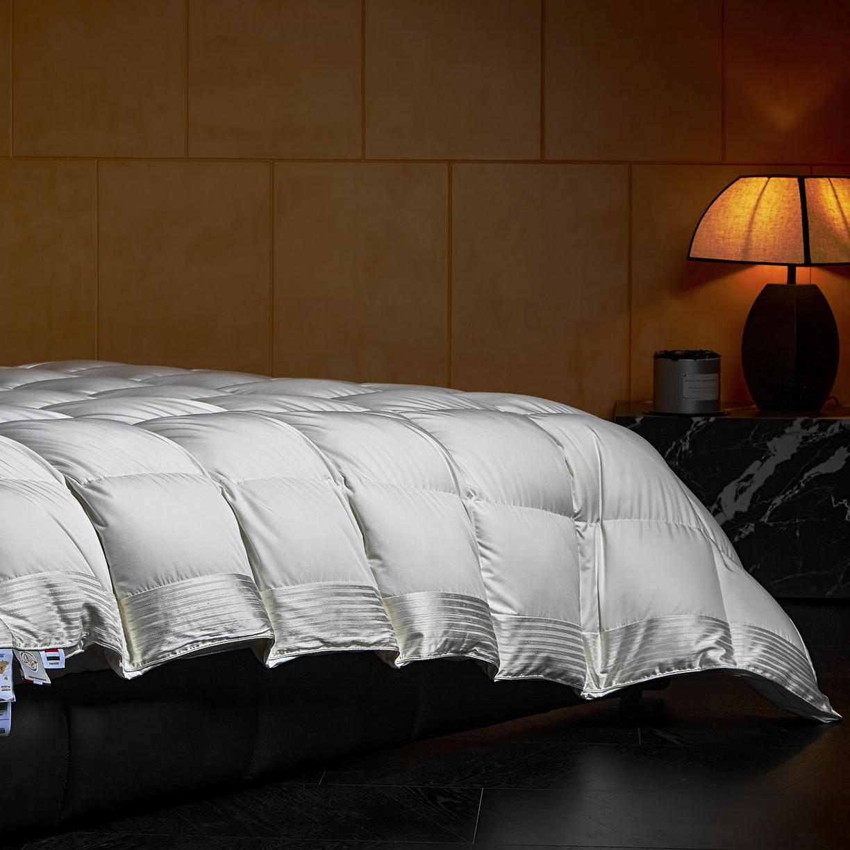 91家纺网 家纺一手货源 找家纺 暖羽屋羽绒馆 2025新款95白鹅绒被芯 莱赛尔被芯 双人婚庆冬被 鹅绒被 羽绒被子 罗玛  白