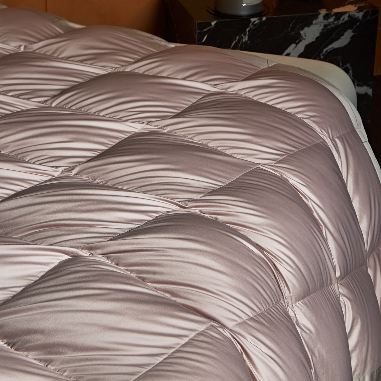 91家纺网 家纺一手货源 找家纺 暖羽屋羽绒馆 2025新款95白鹅绒被芯 莱赛尔被芯 双人婚庆冬被 鹅绒被 羽绒被子 罗玛 粉