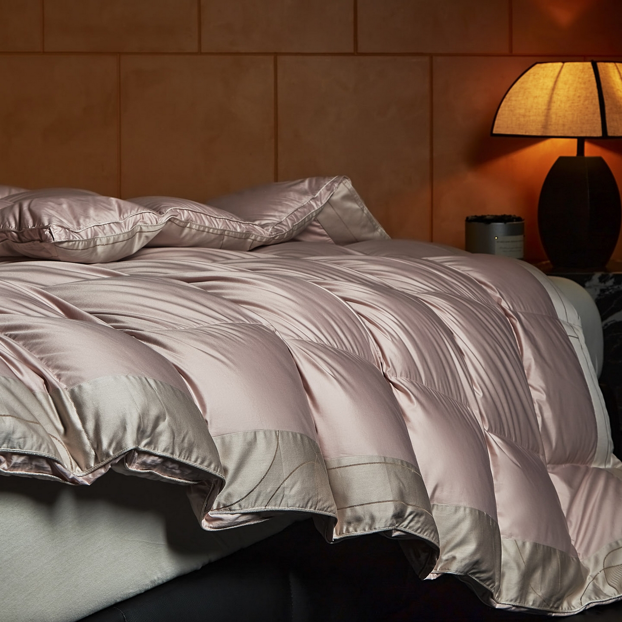 91家纺网 家纺一手货源 找家纺 暖羽屋羽绒馆 2025新款95白鹅绒被芯 莱赛尔被芯 双人婚庆冬被 鹅绒被 羽绒被子 罗玛 粉