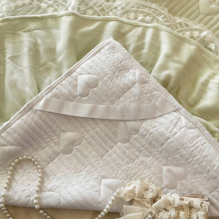 91家纺网 家纺一手货源 找家纺 宜凡家纺 2025新款牛奶绒雕花拼接刺绣床裙四件套 洛可可影