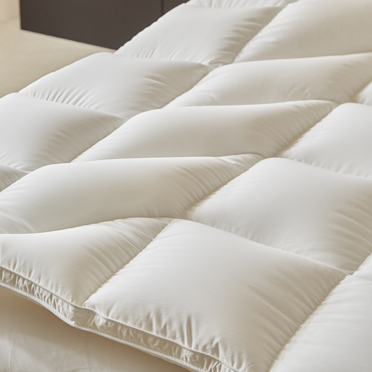 91家纺网 家纺一手货源 找家纺 暖羽屋羽绒馆 2025新款95白鸭绒人体工学被子 羽绒被芯 鸭绒被子 双人加厚冬被 白