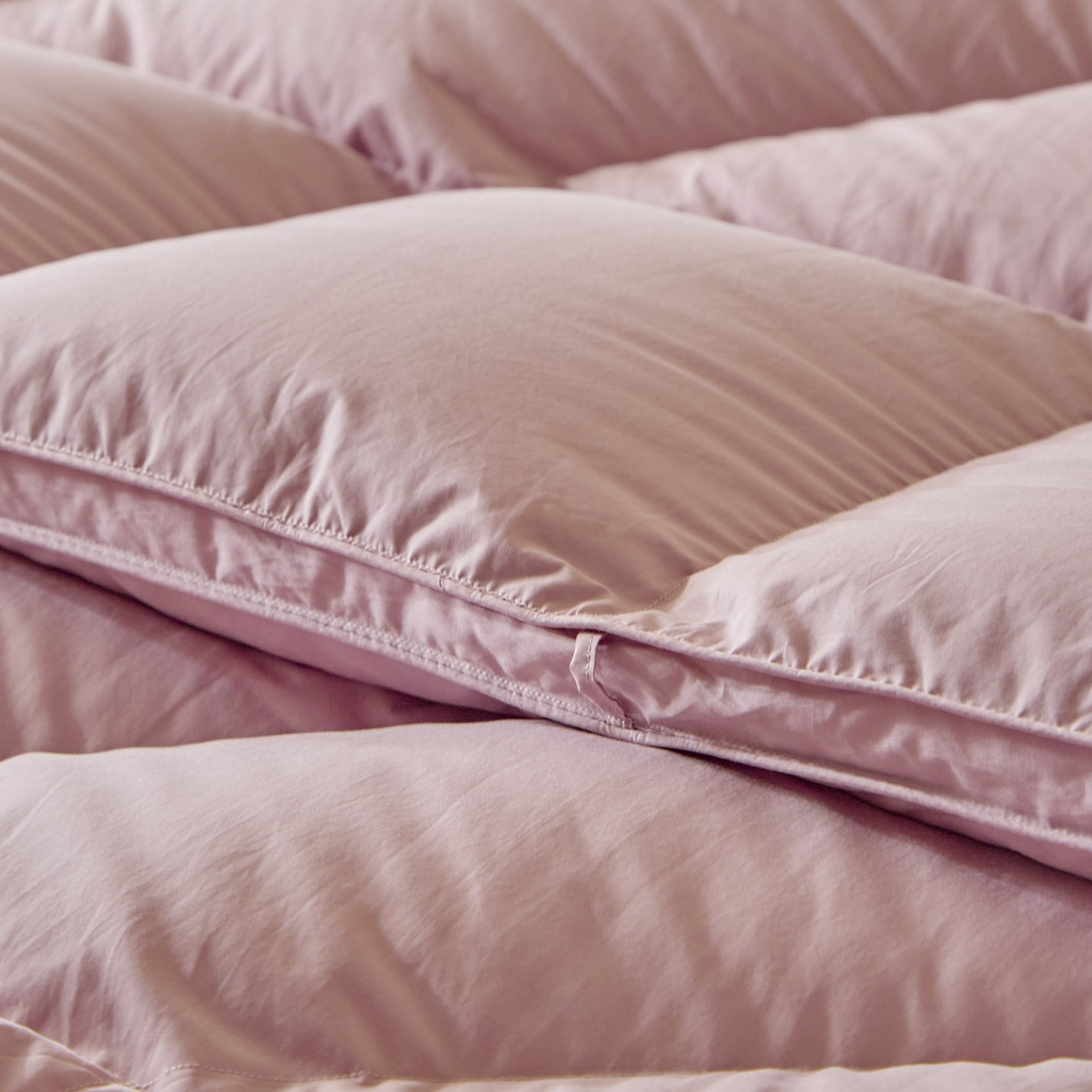 91家纺网 家纺一手货源 找家纺 暖羽屋羽绒馆 2025新款95白鸭绒人体工学被子 羽绒被芯 鸭绒被子 双人加厚冬被 粉