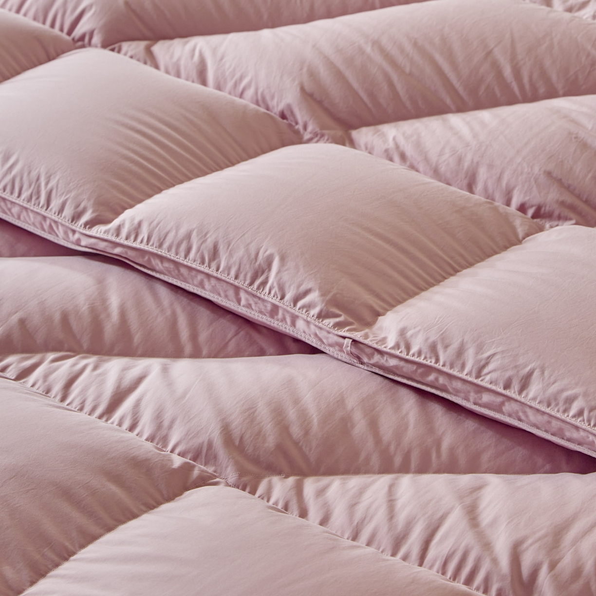 91家纺网 家纺一手货源 找家纺 暖羽屋羽绒馆 2025新款95白鸭绒人体工学被子 羽绒被芯 鸭绒被子 双人加厚冬被 粉