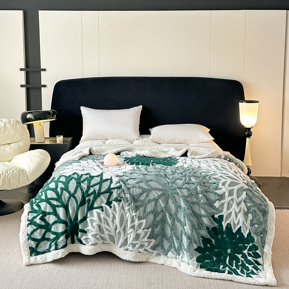 91家纺网 家纺一手货源 找家纺 丹本家纺 2025新款阳离子提花镂空色织多功能盖毯塔芙绒羊羔绒毛毯毯子 绽放-墨绿