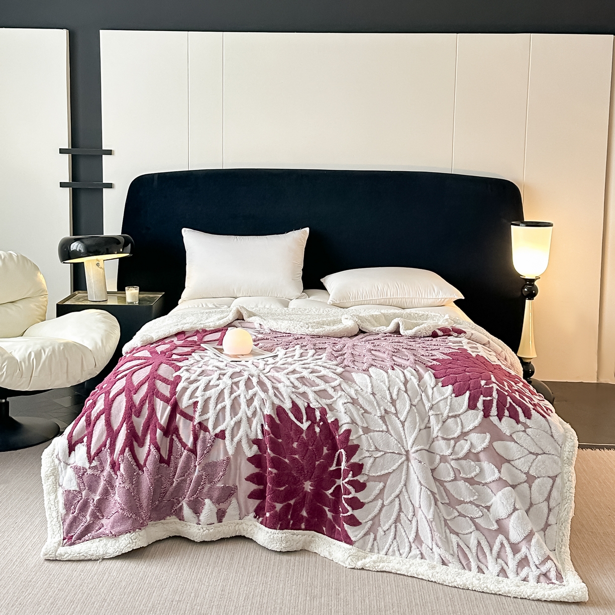 91家纺网 家纺一手货源 找家纺 丹本家纺 2025新款阳离子提花镂空色织多功能盖毯塔芙绒羊羔绒毛毯毯子 绽放-紫红