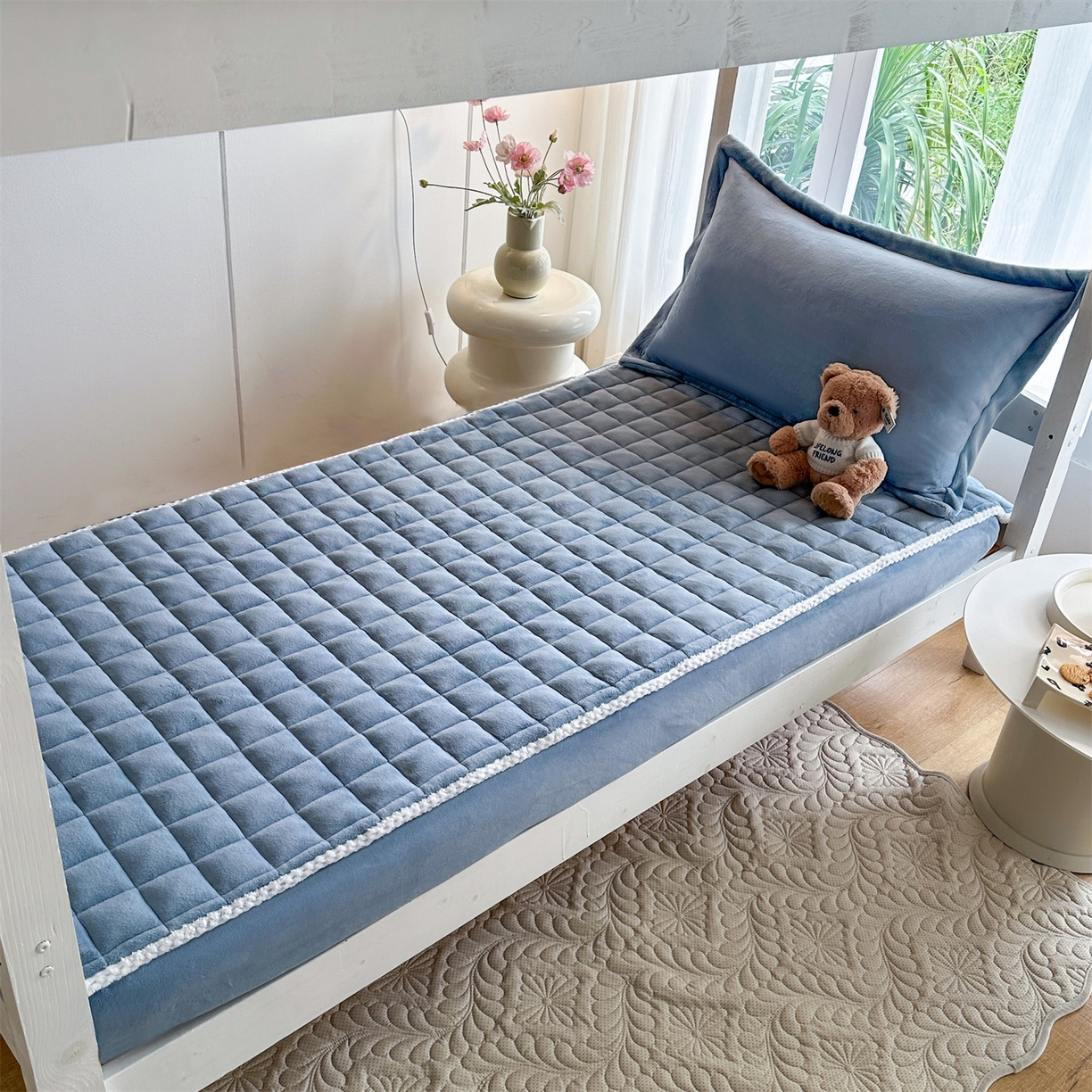 91家纺网 家纺一手货源 找家纺 凌云家纺 2025新款230克全消光牛奶绒夹棉床笠学生宿舍单件 星海蓝-加厚绒