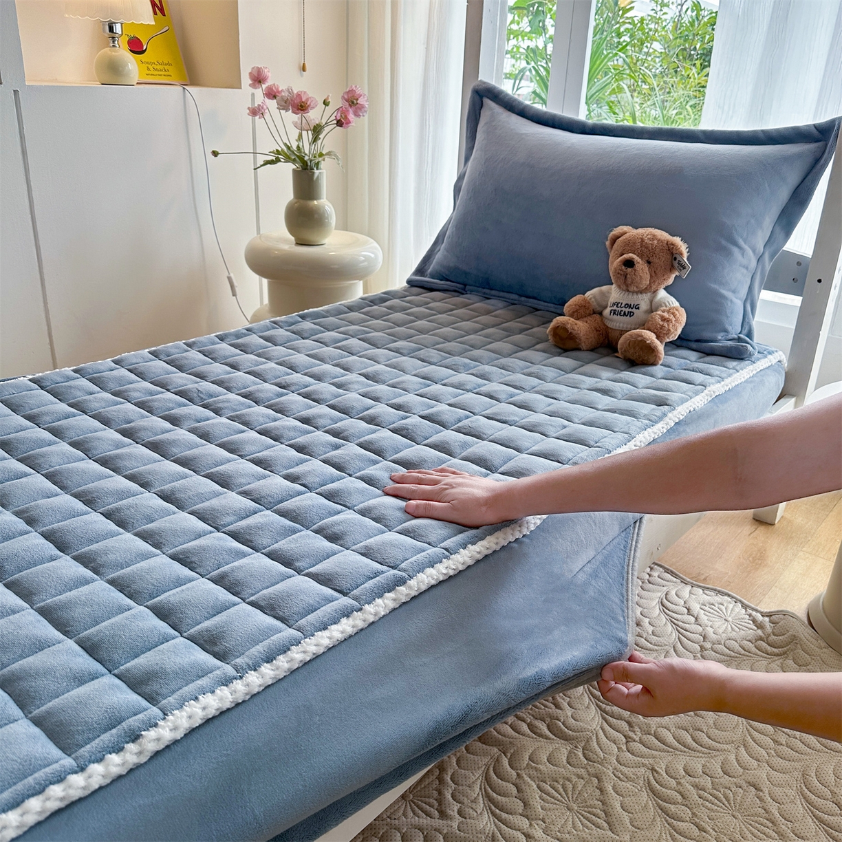 91家纺网 家纺一手货源 找家纺 凌云家纺 2025新款230克全消光牛奶绒夹棉床笠学生宿舍单件 星海蓝-加厚绒