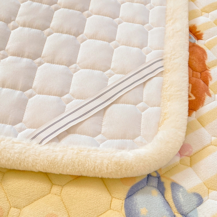 91家纺网 家纺一手货源 找家纺 梵朴 2025新款牛奶绒夹棉床垫床褥加厚珊瑚绒床护垫-印花系列（大床图） 早安小狗