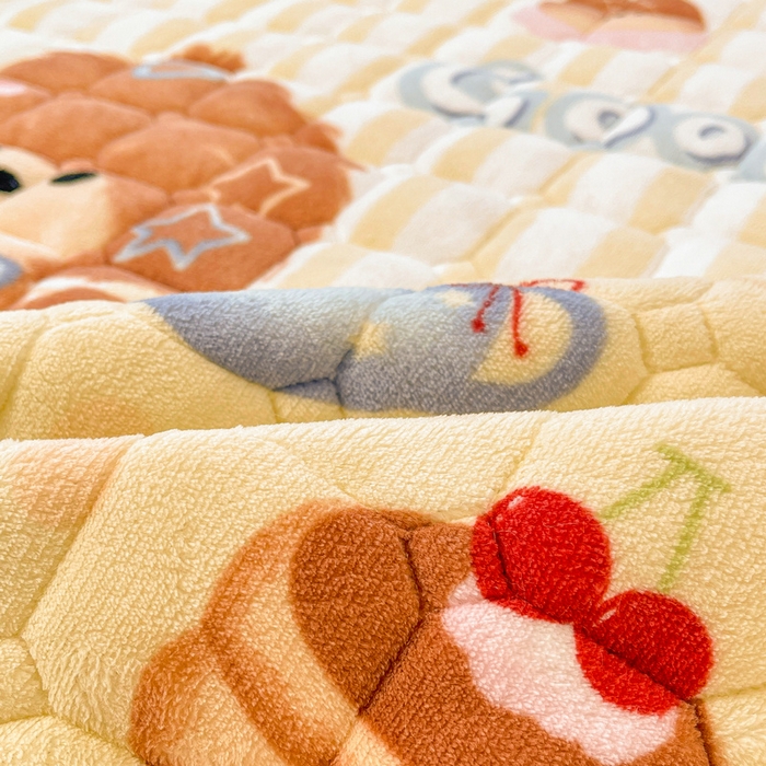 91家纺网 家纺一手货源 找家纺 梵朴 2025新款牛奶绒夹棉床垫床褥加厚珊瑚绒床护垫-印花系列（大床图） 早安小狗