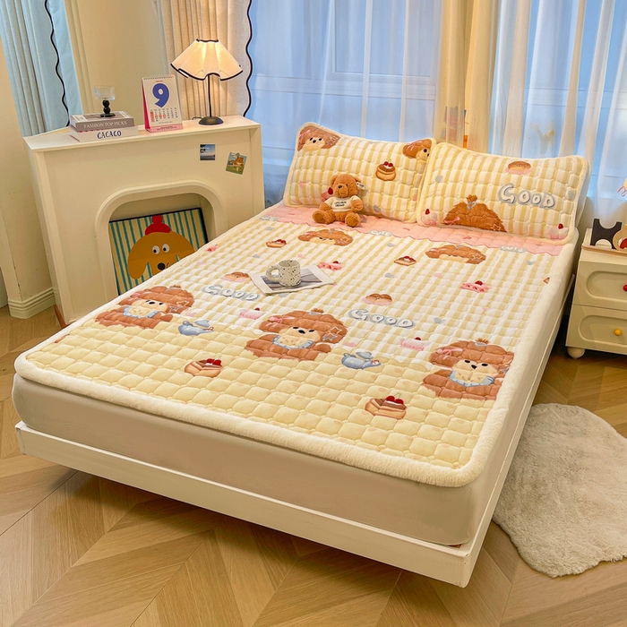 91家纺网 家纺一手货源 找家纺 梵朴 2025新款牛奶绒夹棉床垫床褥加厚珊瑚绒床护垫-印花系列（大床图） 早安小狗