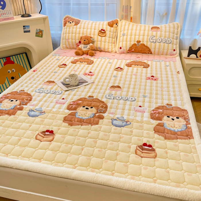 91家纺网 家纺一手货源 找家纺 梵朴 2025新款牛奶绒夹棉床垫床褥加厚珊瑚绒床护垫-印花系列（大床图） 早安小狗