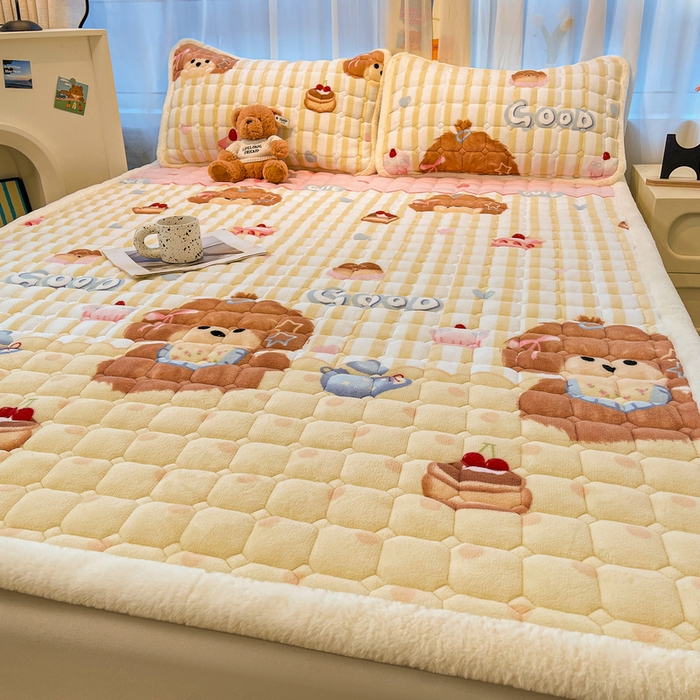 91家纺网 家纺一手货源 找家纺 梵朴 2025新款牛奶绒夹棉床垫床褥加厚珊瑚绒床护垫-印花系列（大床图） 早安小狗