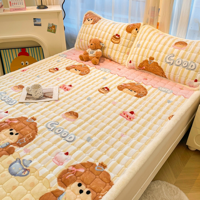 91家纺网 家纺一手货源 找家纺 梵朴 2025新款牛奶绒夹棉床垫床褥加厚珊瑚绒床护垫-印花系列（大床图） 早安小狗