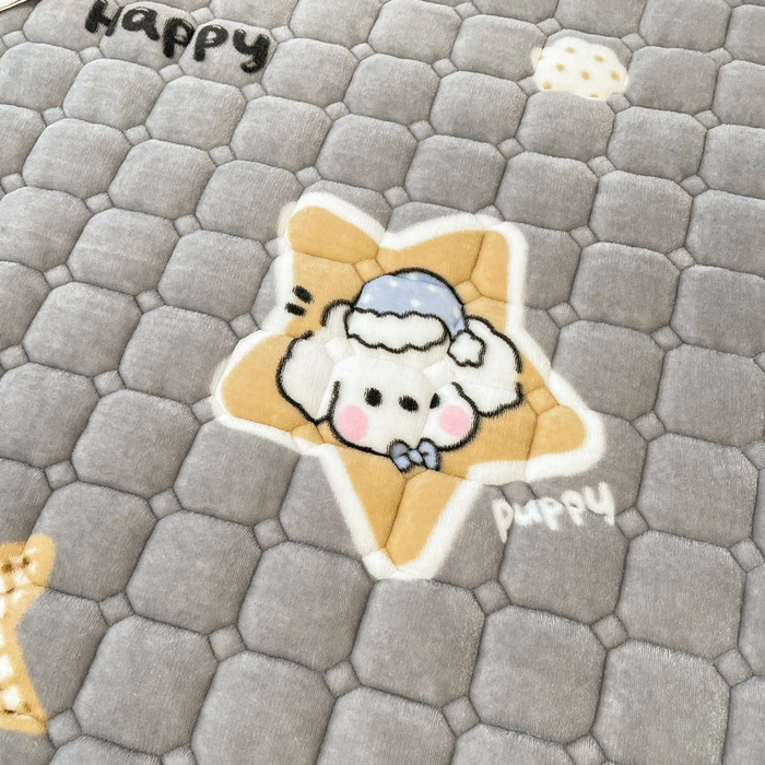 91家纺网 家纺一手货源 找家纺 梵朴 2025新款牛奶绒夹棉床垫床褥加厚珊瑚绒床护垫-印花系列（大床图） 开心奶狗