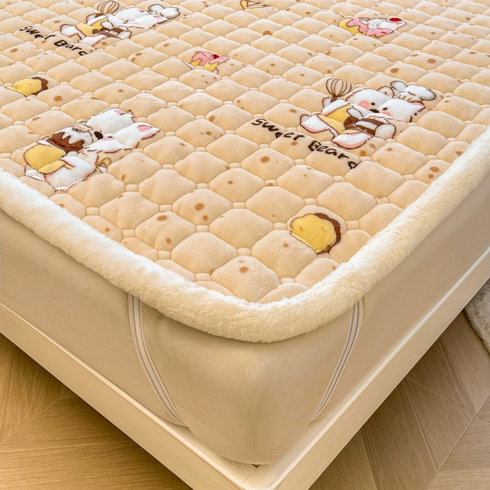 91家纺网 家纺一手货源 找家纺 梵朴 2025新款牛奶绒夹棉床垫床褥加厚珊瑚绒床护垫-印花系列（大床图） 厨师长狗狗