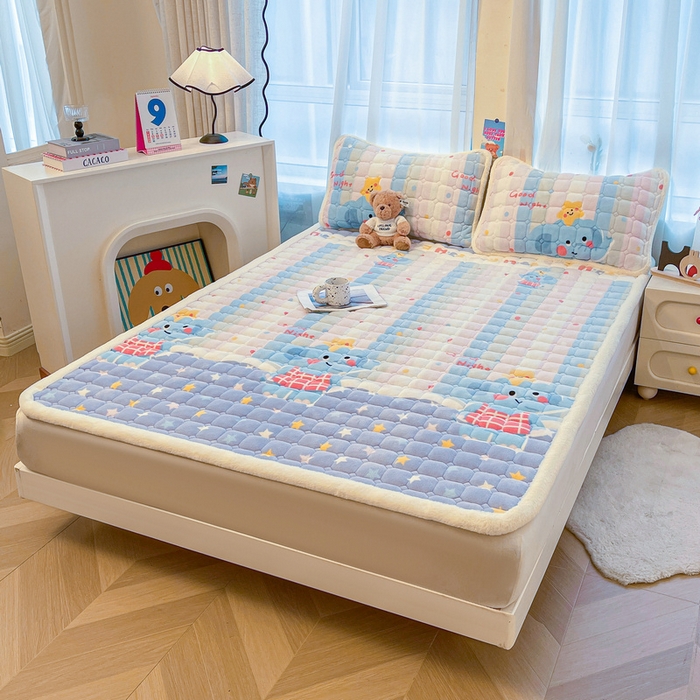 91家纺网 家纺一手货源 找家纺 梵朴 2025新款牛奶绒夹棉床垫床褥加厚珊瑚绒床护垫-印花系列（大床图） 彩虹小象