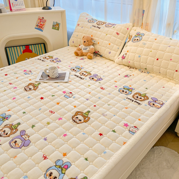 91家纺网 家纺一手货源 找家纺 梵朴 2025新款牛奶绒夹棉床垫床褥加厚珊瑚绒床护垫-印花系列（大床图） 三只布布