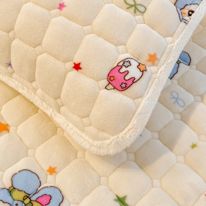 91家纺网 家纺一手货源 找家纺 梵朴 2025新款牛奶绒夹棉床垫床褥加厚珊瑚绒床护垫-印花系列（大床图） 三只布布