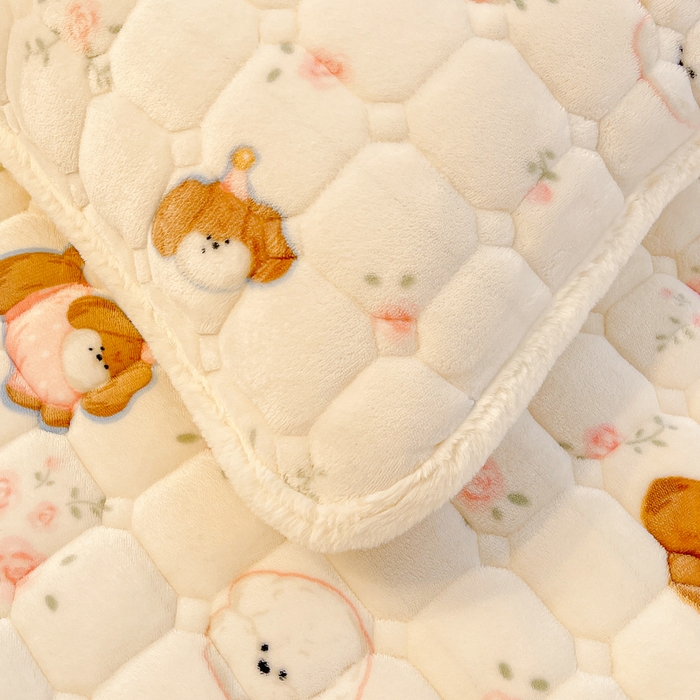 91家纺网 家纺一手货源 找家纺 梵朴 2025新款牛奶绒夹棉床垫床褥加厚珊瑚绒床护垫-印花系列（大床图） 萌宠聚会