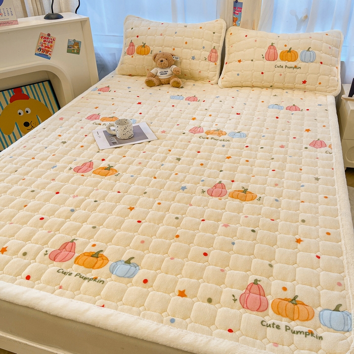 91家纺网 家纺一手货源 找家纺 梵朴 2025新款牛奶绒夹棉床垫床褥加厚珊瑚绒床护垫-印花系列（大床图） 波点南瓜