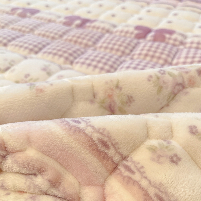 91家纺网 家纺一手货源 找家纺 梵朴 2025新款牛奶绒夹棉床垫床褥加厚珊瑚绒床护垫-印花系列（大床图） 花漾年华