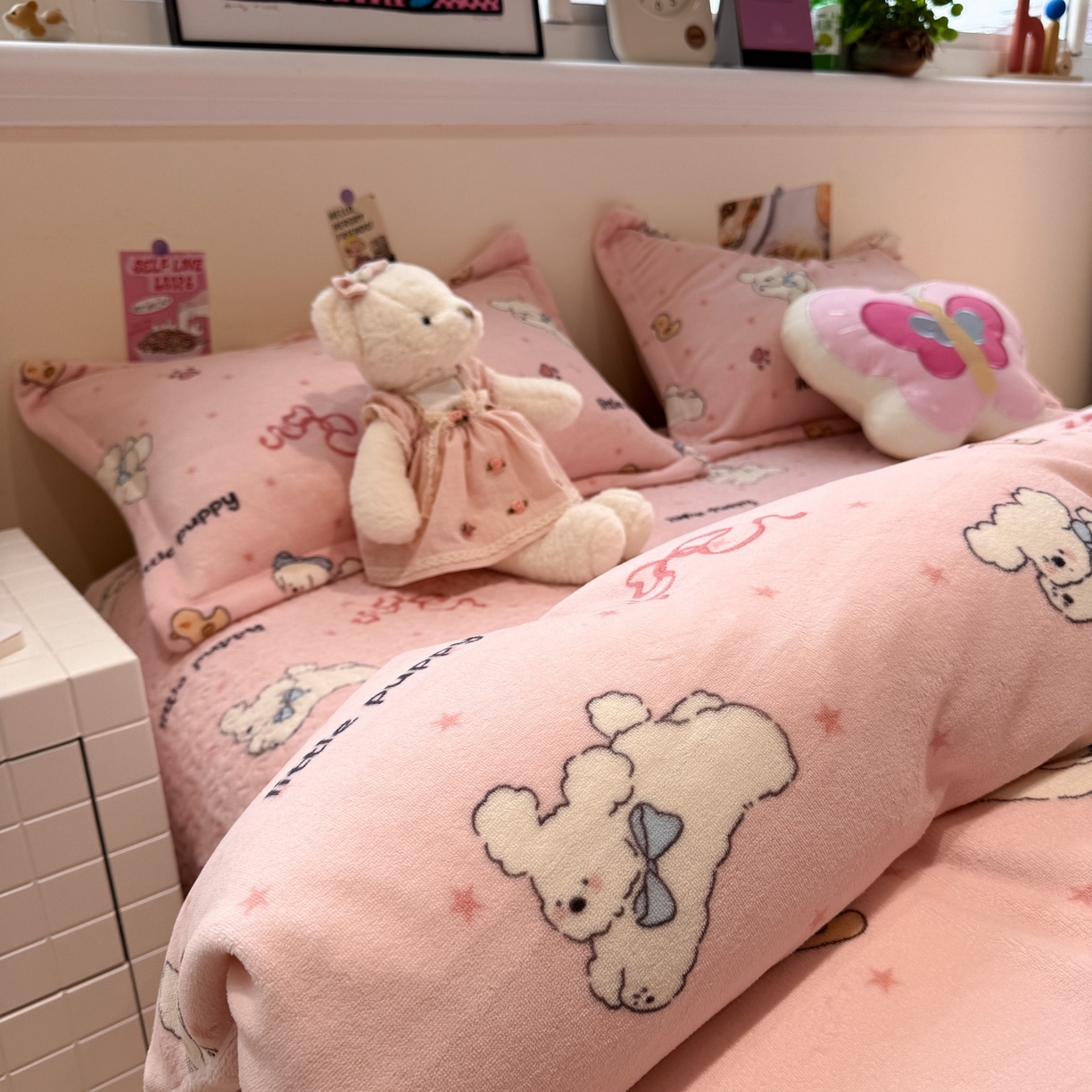 91家纺网 家纺一手货源 找家纺 潘朵拉 2025新款ins风牛奶绒床盖四件套 粉萌宝