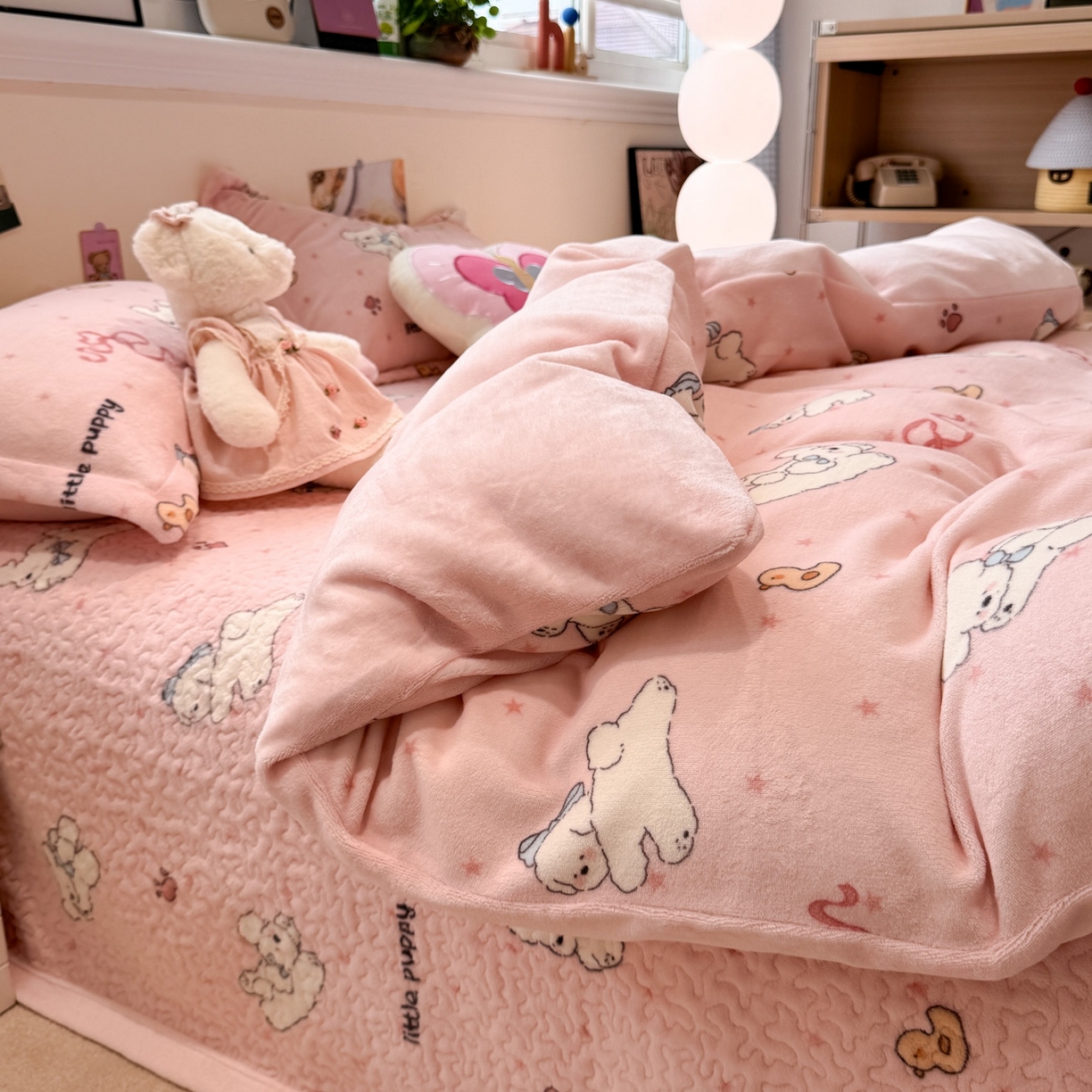 91家纺网 家纺一手货源 找家纺 潘朵拉 2025新款ins风牛奶绒床盖四件套 粉萌宝