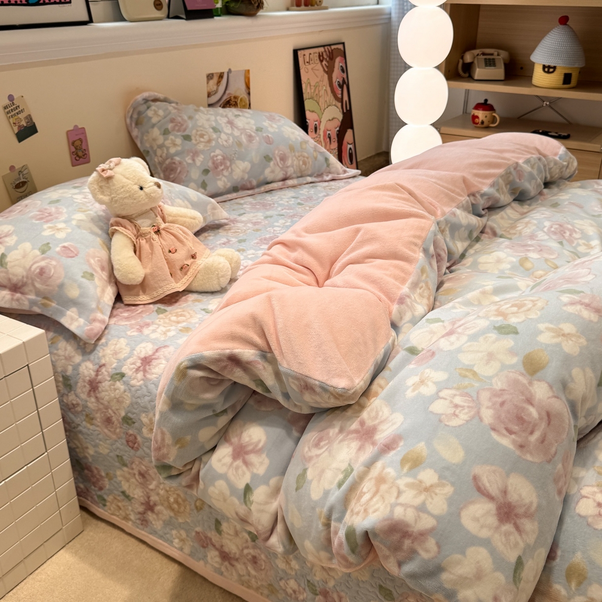 91家纺网 家纺一手货源 找家纺 潘朵拉 2025新款ins风牛奶绒床盖四件套 花漾