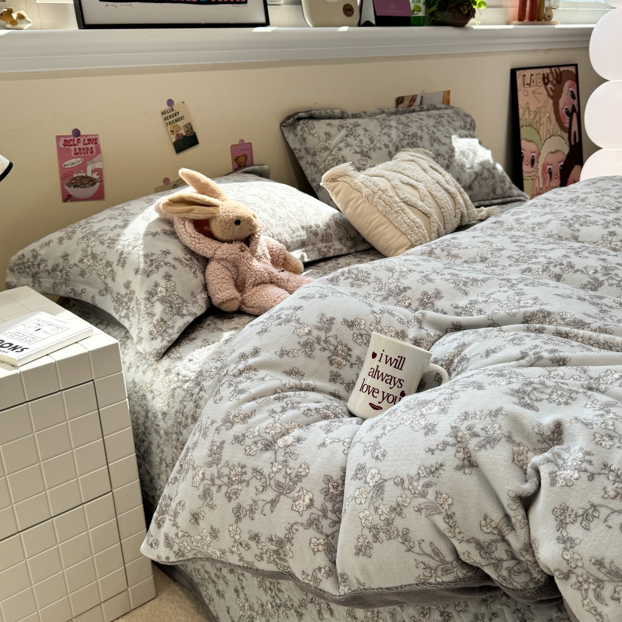 91家纺网 家纺一手货源 找家纺 潘朵拉 2025新款ins风牛奶绒床盖四件套 墨莲