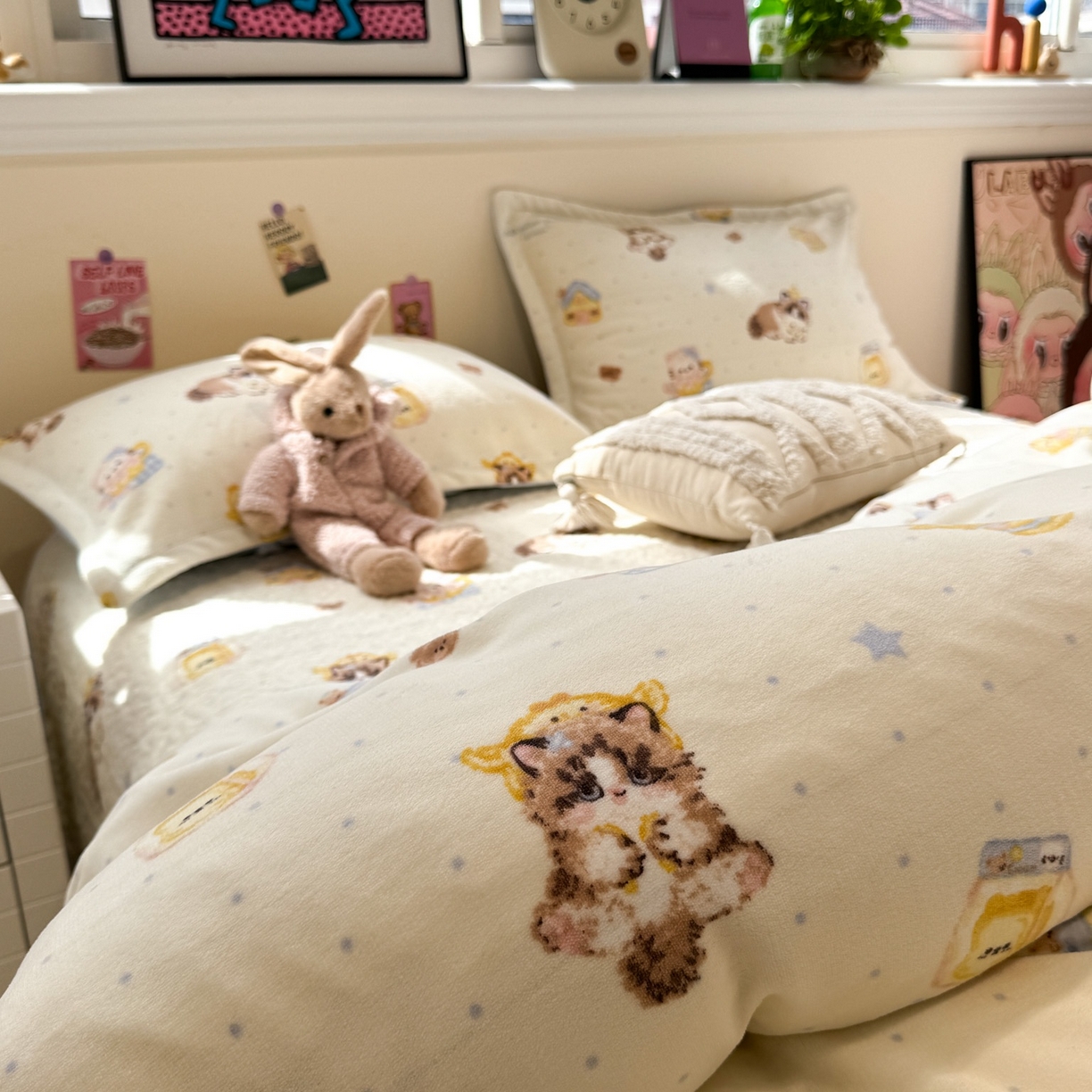 91家纺网 家纺一手货源 找家纺 潘朵拉 2025新款ins风牛奶绒床盖四件套 奶酪狗