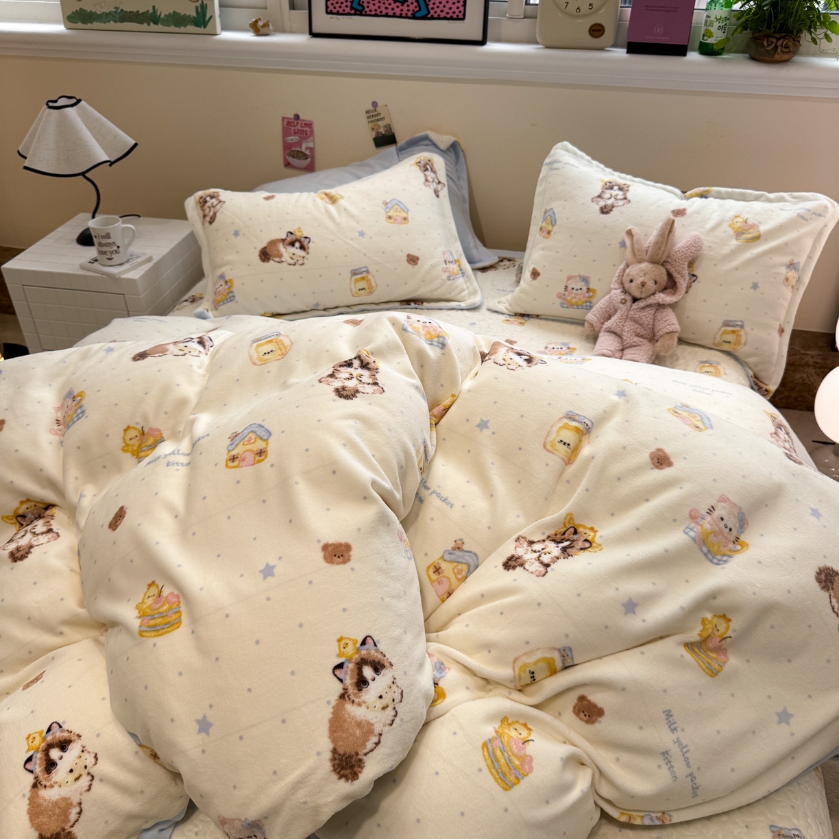 91家纺网 家纺一手货源 找家纺 潘朵拉 2025新款ins风牛奶绒床盖四件套 奶酪狗